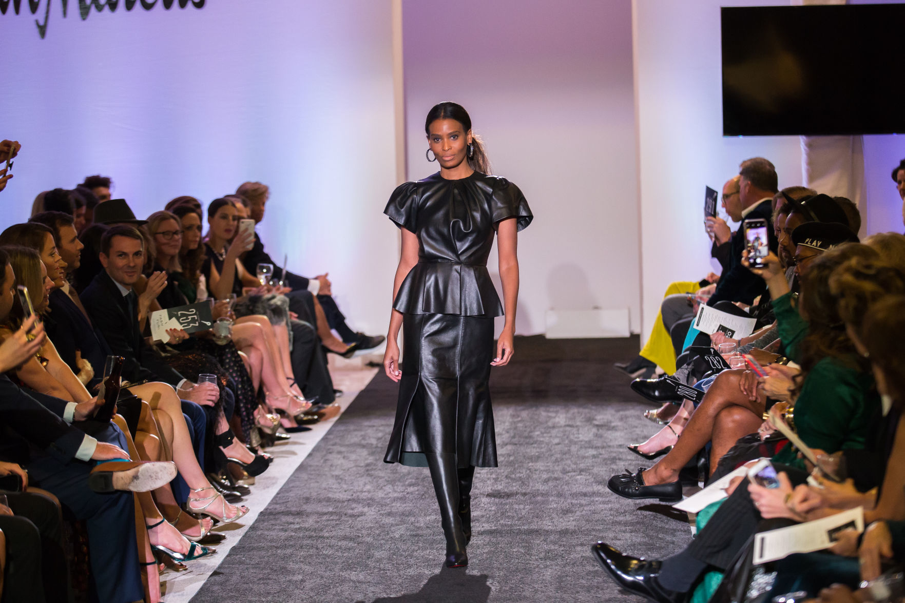 10192019fashionfundgala54.jpg